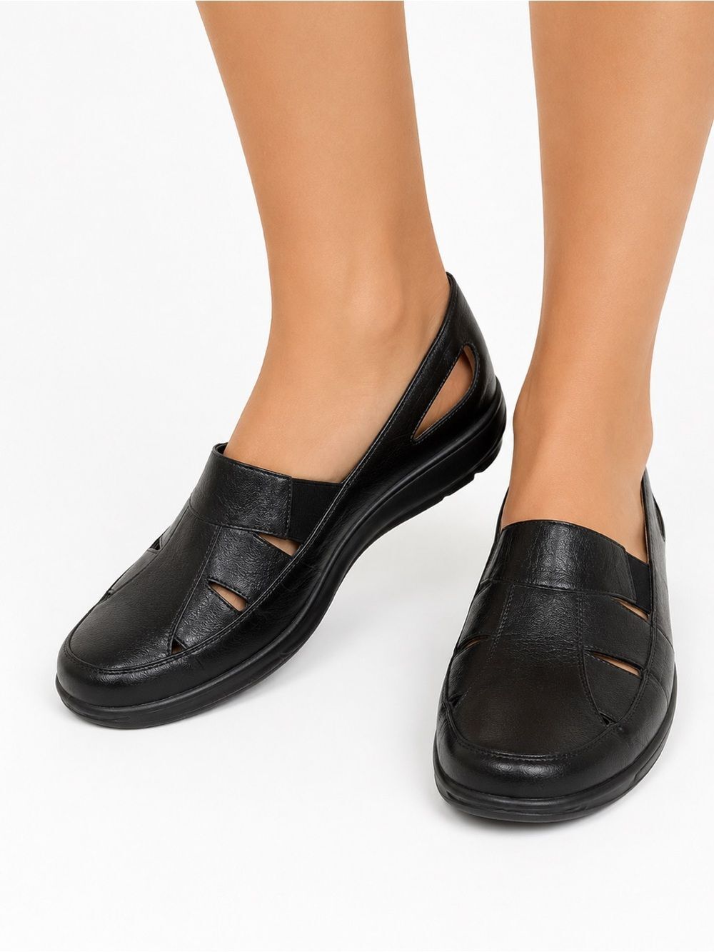 Naturalizer Black Slip-On Cutout Loafers size 11 Wide